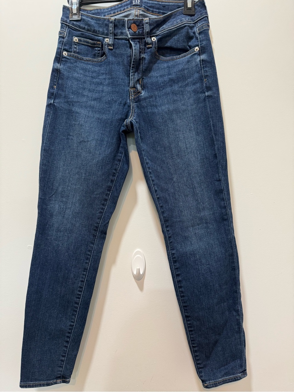 GAP Classic Curvy Skinny Jeans in Indigo Blue | Size 6 Short